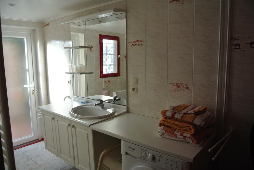 En Avignon 30133 Les Angles Apartment Les Angles  Ruang foto