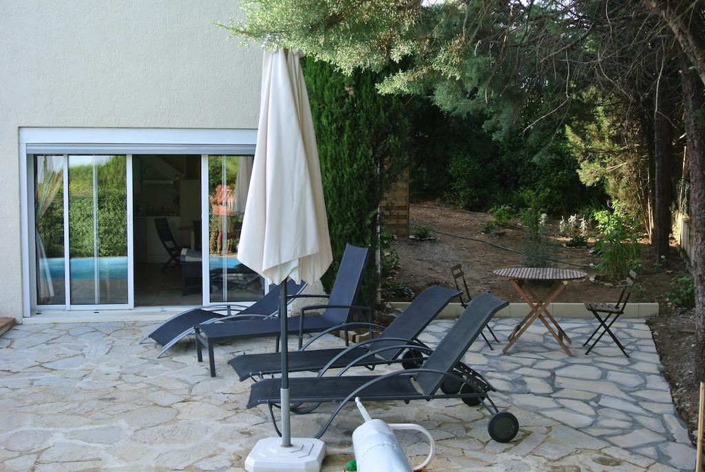 En Avignon 30133 Les Angles Apartment Les Angles  Ruang foto