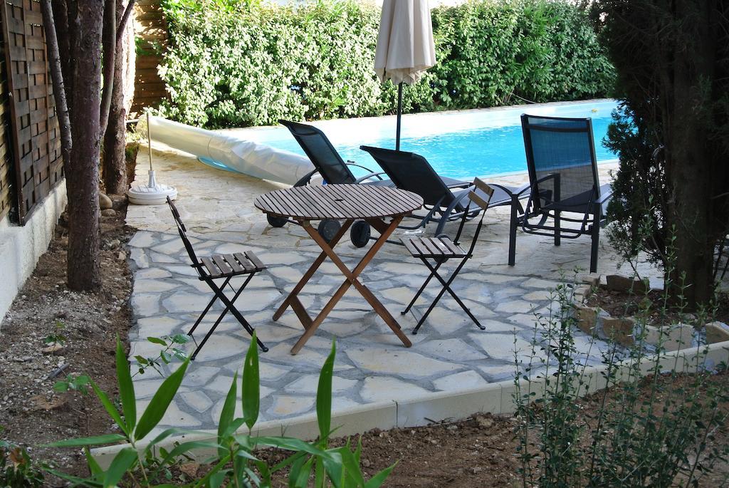 En Avignon 30133 Les Angles Apartment Les Angles  Ruang foto